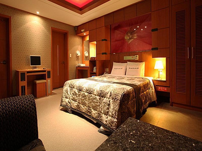 Rampart Hotel Suwon Eksteriør billede